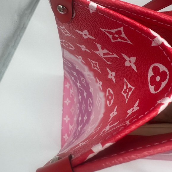 Louis Vuitton On the Go Red excellent used condition!!! - Picture 9 of 14